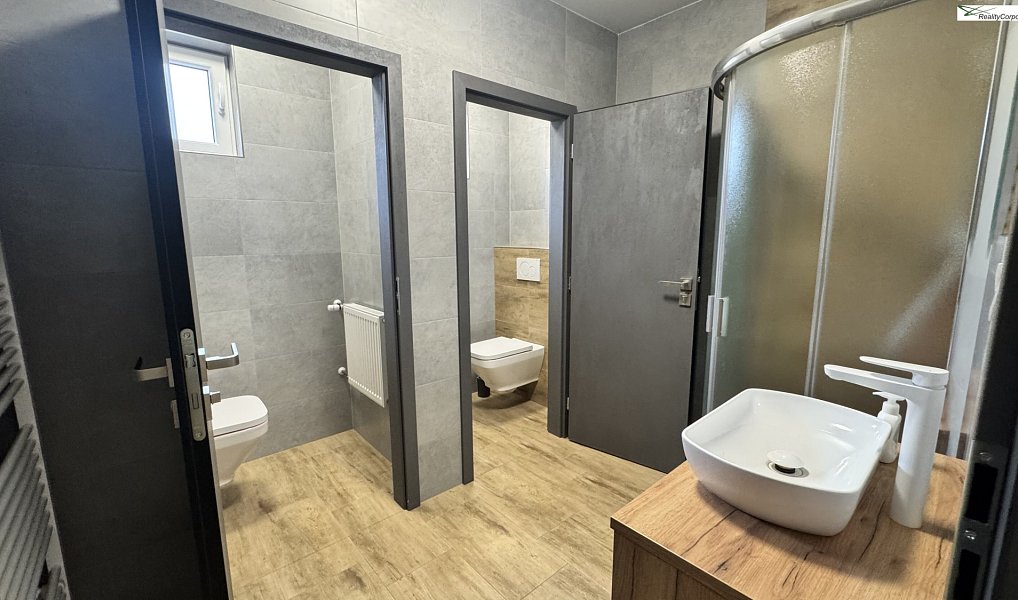 Pronájem obchodních prostor 270 m², Liberec – náhled fotky 2