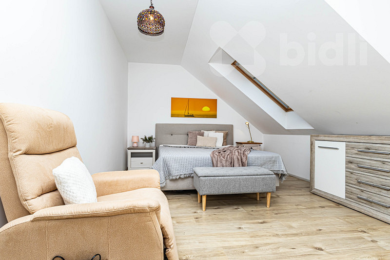 Prodej bytu 2+kk 65 m² - Więcej
