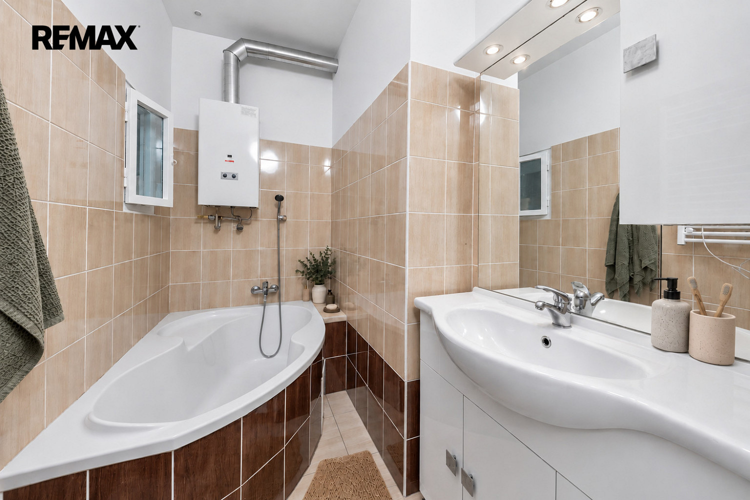 Prodej bytu 2+kk 48 m² – fotografie 5