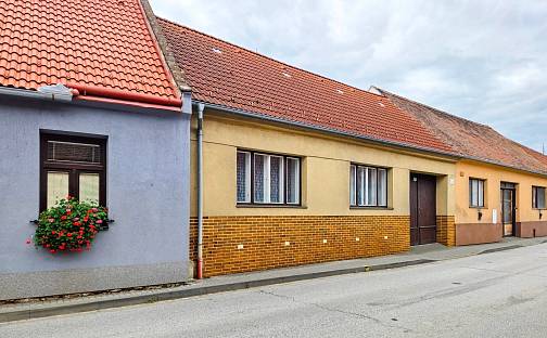 Prodej domu 210 m² s pozemkem 311 m², Březinova, Jaroměřice nad Rokytnou, okres Třebíč