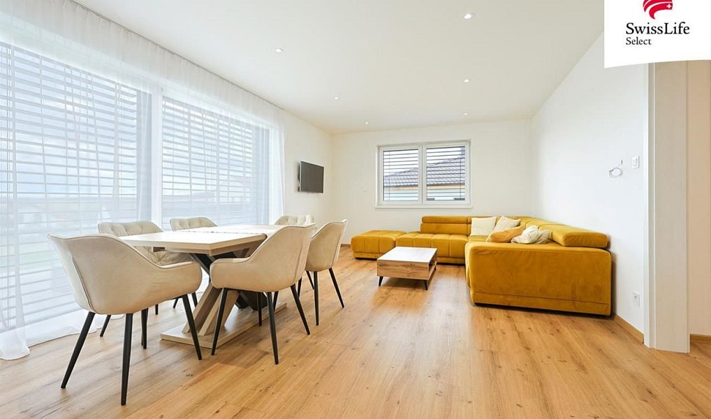 Prodej domu 153 m² s pozemkem 1 060 m², Hradec – náhled fotky 8
