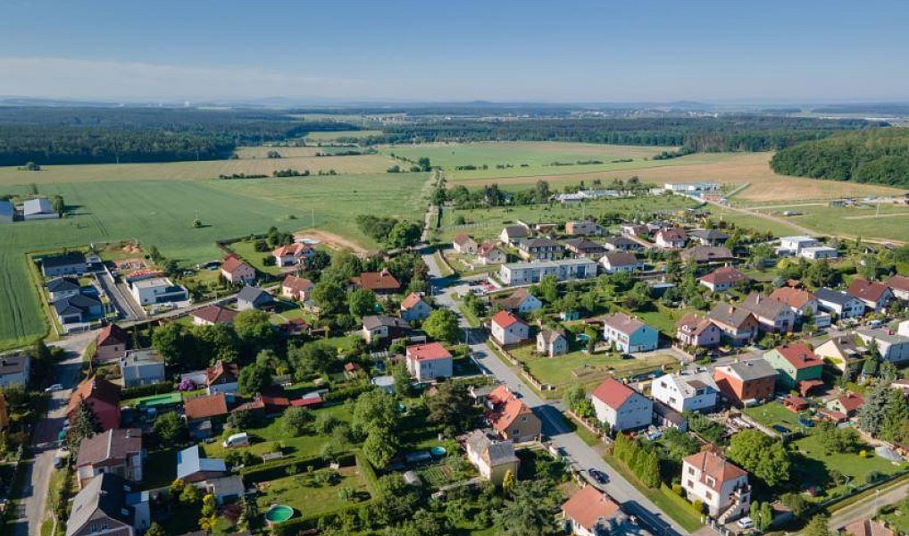 Prodej stavebního pozemku 1 076 m², Vejprnice – náhled fotky 4