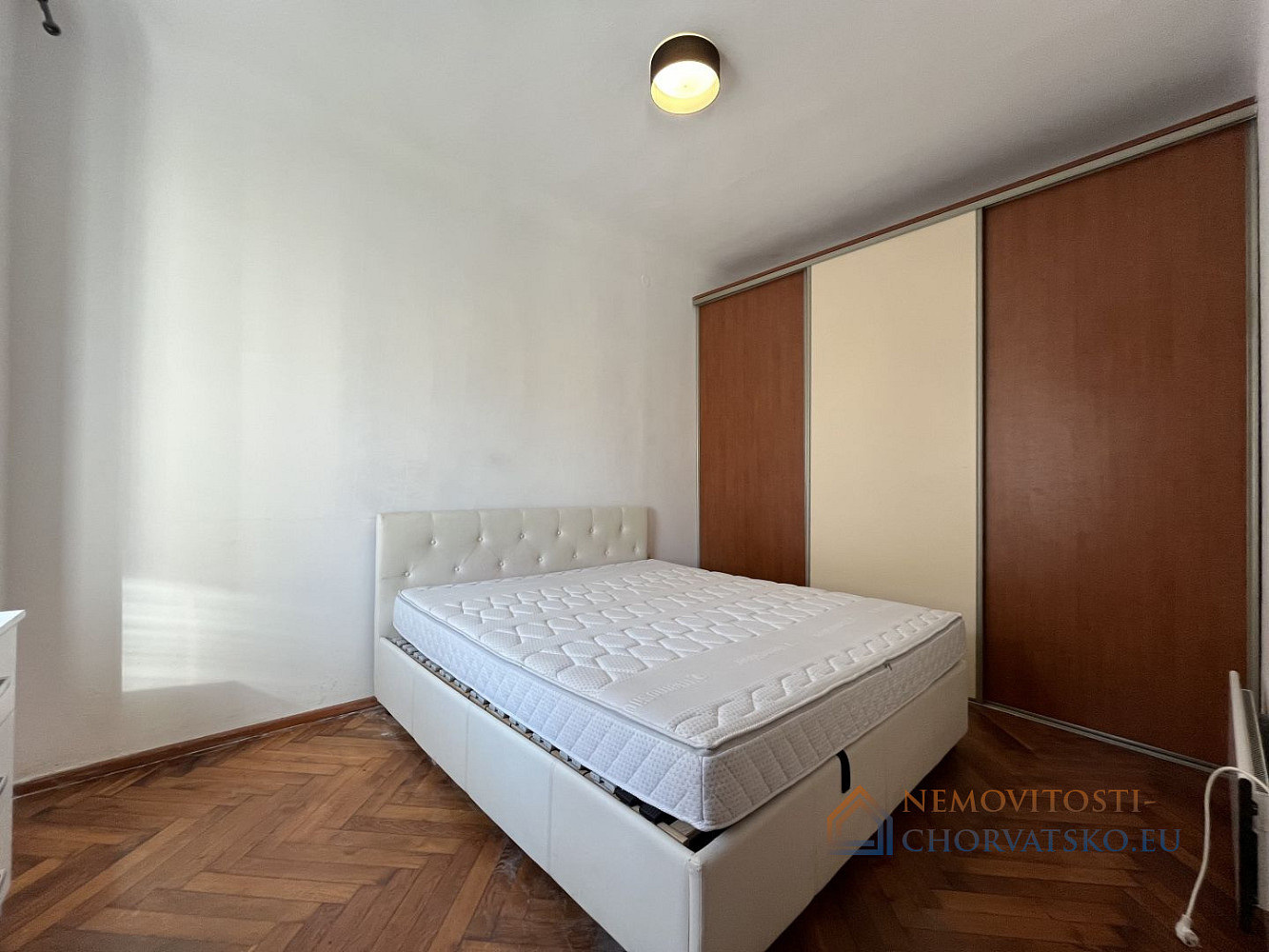 Pronájem bytu 1+kk 56 m² - Widok 6