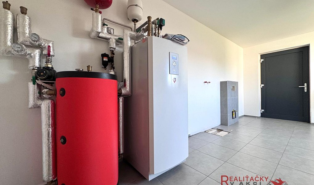 Prodej domu 208 m² s pozemkem 848 m², Dolní Dunajovice – náhled fotky 30