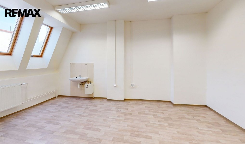 Pronájem kanceláře 649 m², Ústí nad Labem – náhled fotky 11