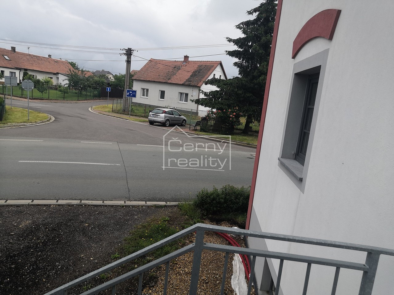 Pronájem bytu 2+1 90 m² – fotografie 4