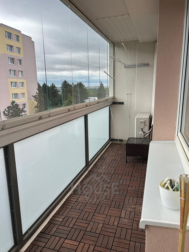Pronájem bytu 3+kk 74 m² — photo 4