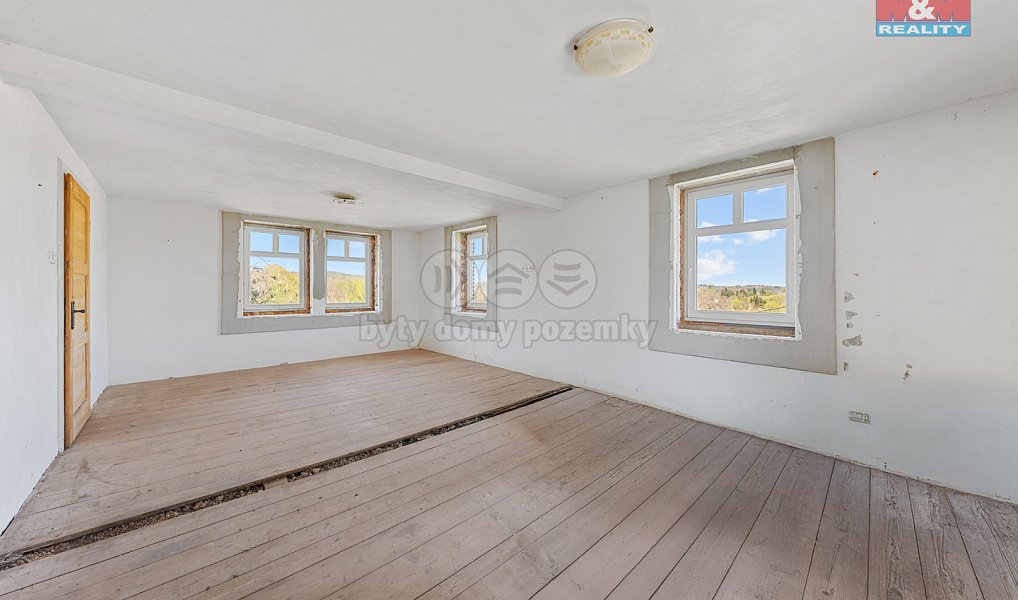 Prodej domu 140 m² s pozemkem 1 102 m², Staré Křečany – náhled fotky 7