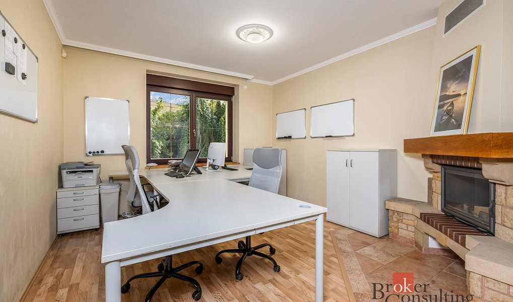 Prodej domu 287 m² s pozemkem 654 m², Praha – náhled fotky 2