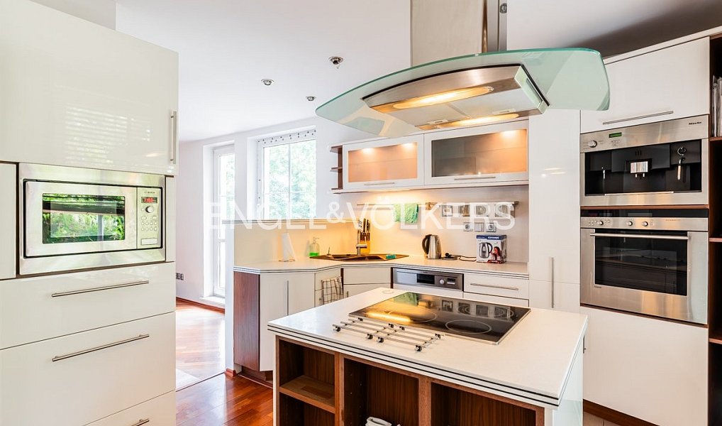 Pronájem bytu 3+kk 103 m², Praha – náhled fotky 3
