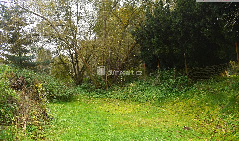 Prodej stavebního pozemku 1 535 m², Benešov – náhled fotky 12