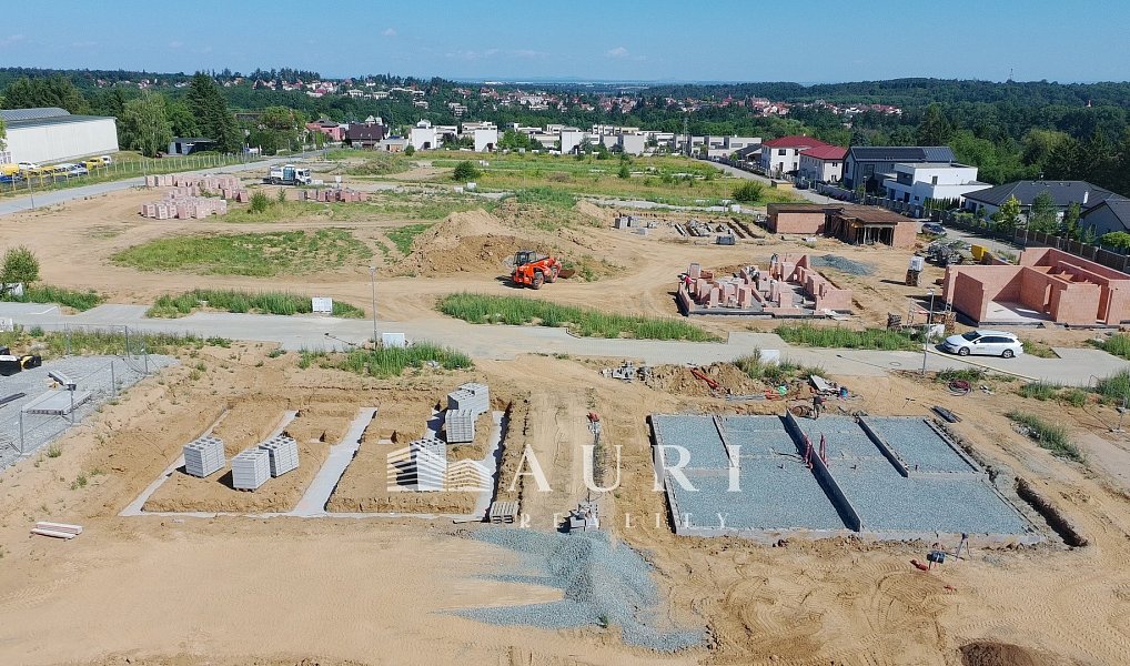 Prodej domu 198 m² s pozemkem 719 m², Úvaly – náhled fotky 18
