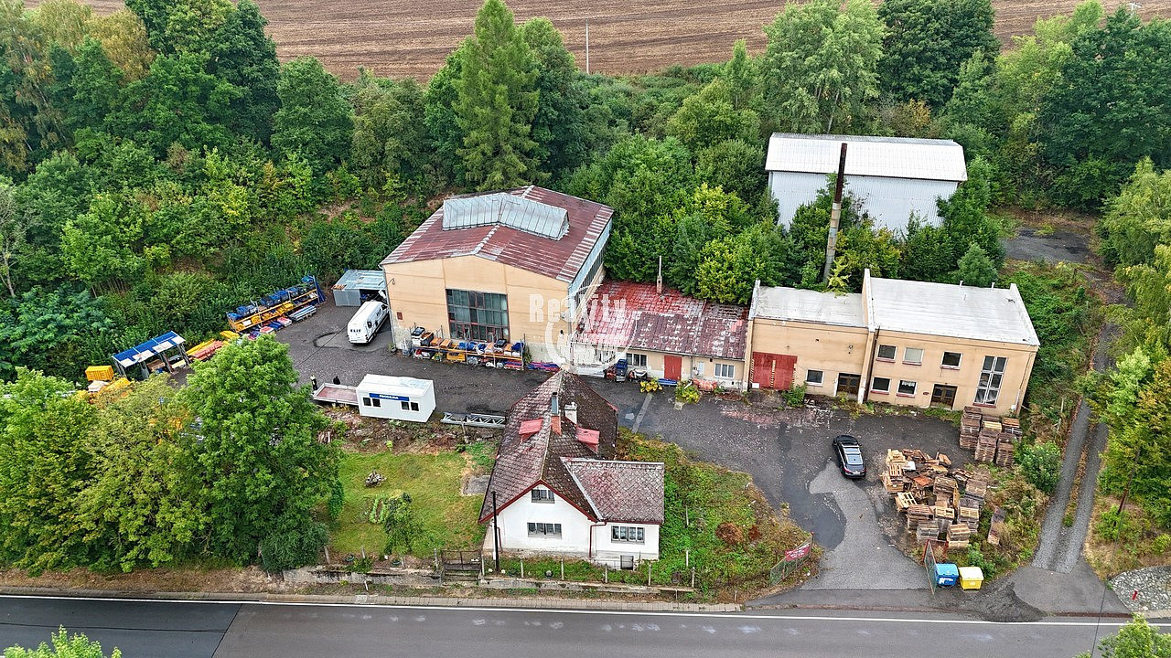 Prodej skladovacích prostor 1 338 m²