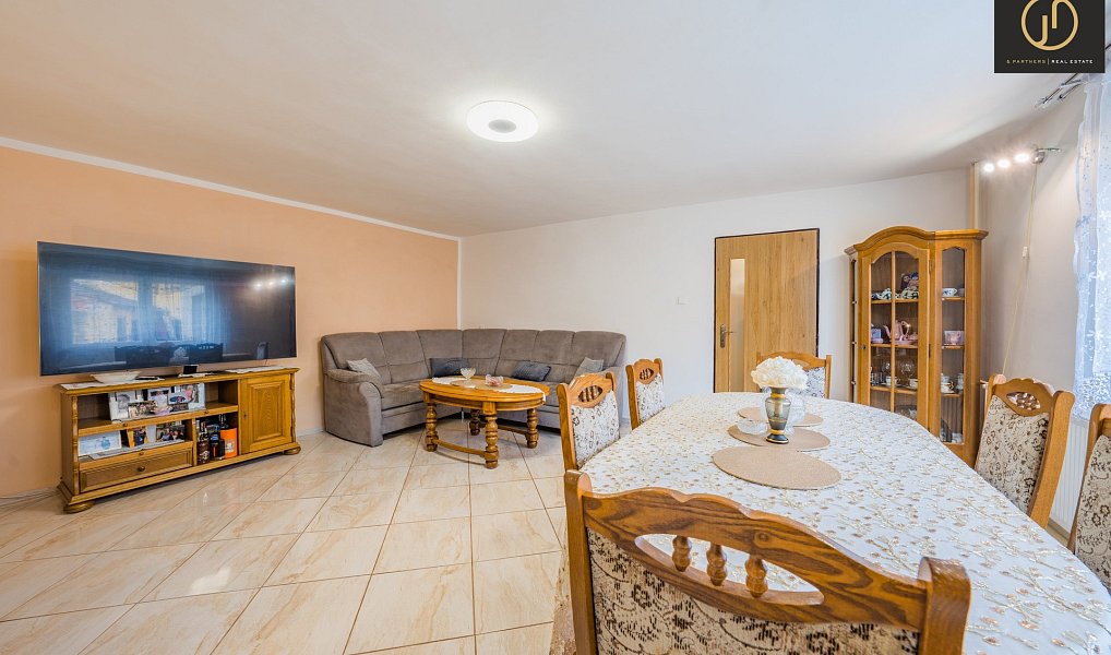 Prodej domu 640 m² s pozemkem 2 342 m², Chožov – náhled fotky 11
