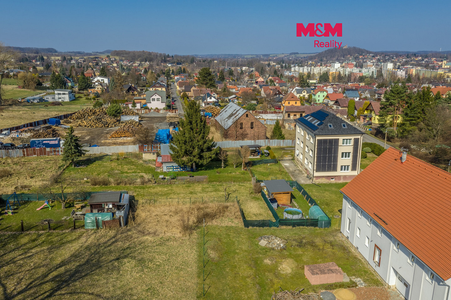 Prodej stavebního pozemku 1 160 m²