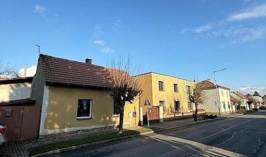 Prodej domu 131 m² s pozemkem 321 m², Zápy – náhled fotky 4