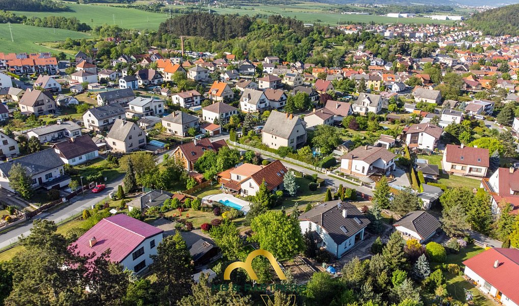 Prodej domu 232 m² s pozemkem 978 m², Zdice – náhled fotky 38