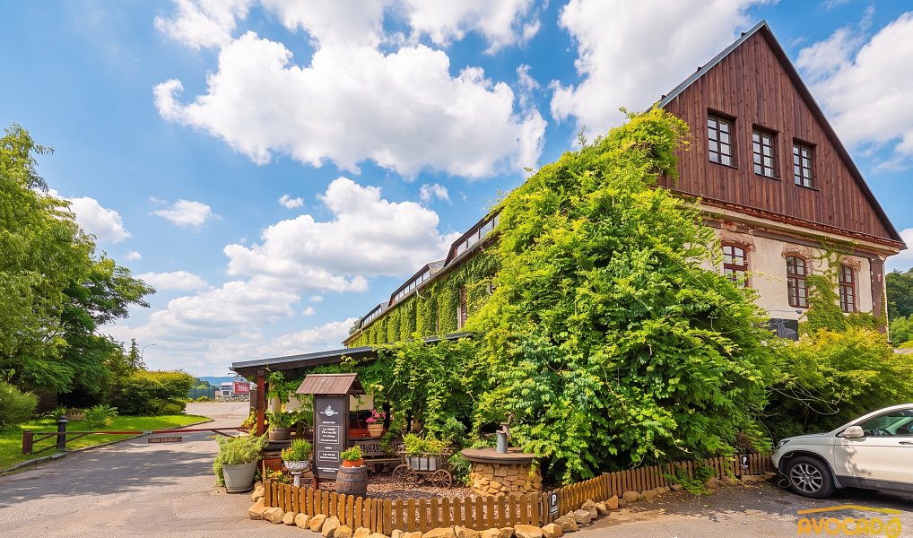 Prodej domu 500 m² s pozemkem 2 790 m², Jestřebí – náhled fotky 2