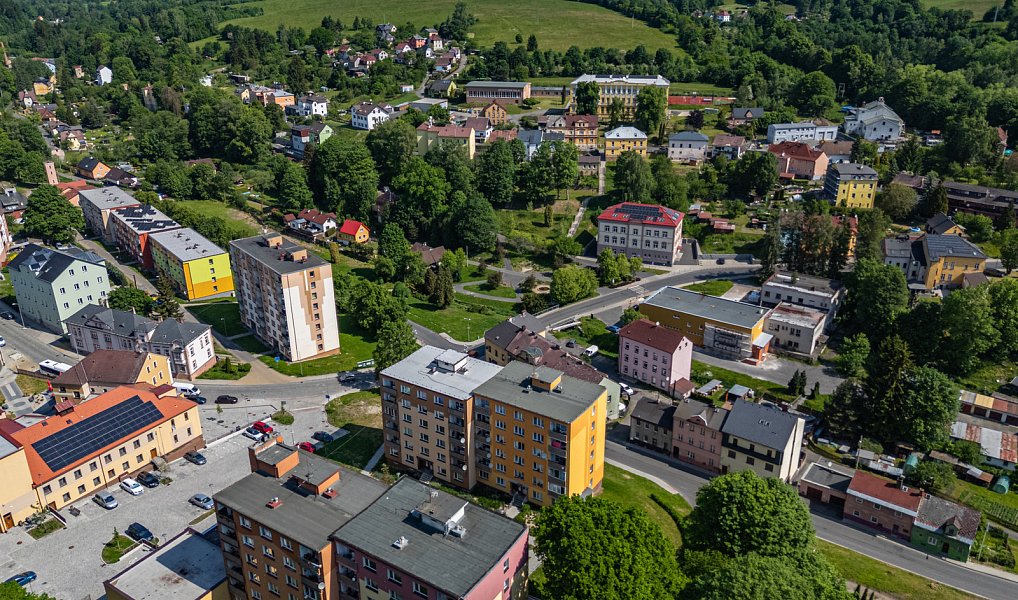 Prodej bytu 3+1 82 m², Luby – náhled fotky 24