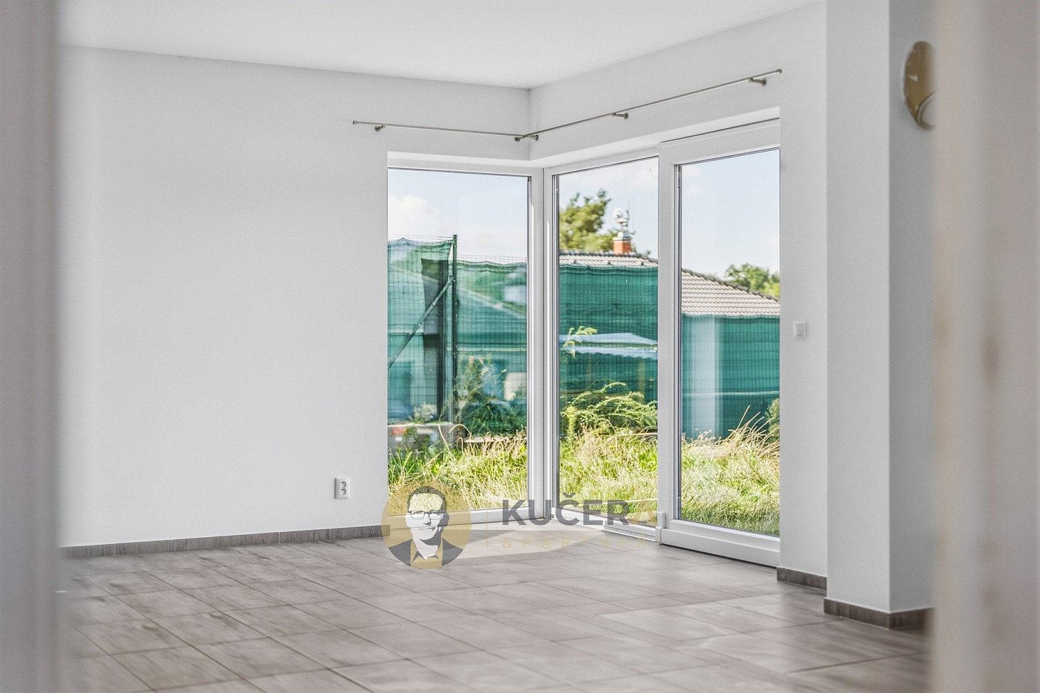 Prodej domu 124 m² s pozemkem 235 m² – fotografie 2