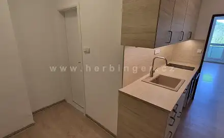 Pronájem bytu 1+kk 33 m², Školní, Otrokovice, okres Zlín