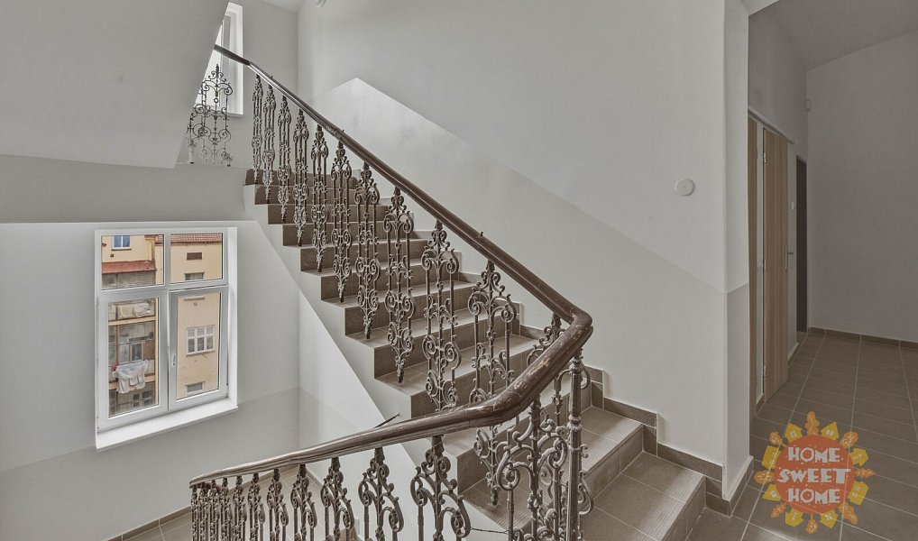 Pronájem bytu 2+kk 38 m², Praha – náhled fotky 8
