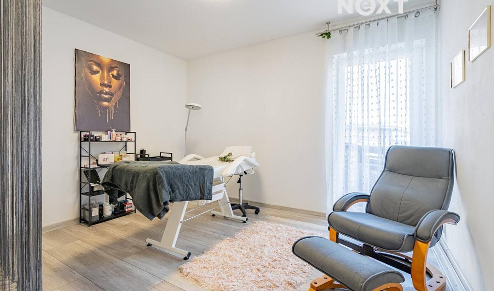Prodej domu 216 m² s pozemkem 1 768 m², Kaplice – náhled fotky 18