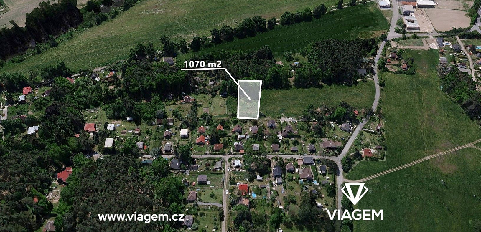 Prodej stavebního pozemku 1 070 m² – fotografie 5