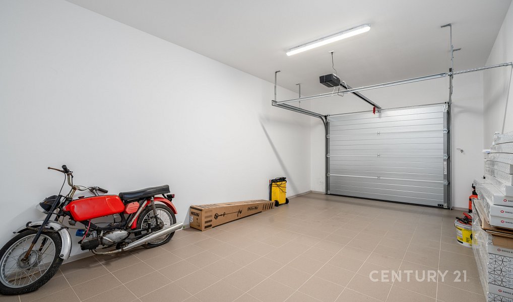 Prodej domu 253 m² s pozemkem 426 m², Rabakov – náhled fotky 10