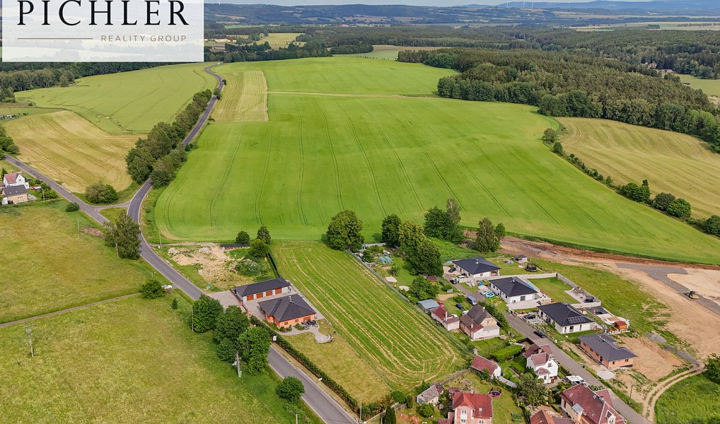 Prodej stavebního pozemku 4 625 m², Plesná – náhled fotky 3