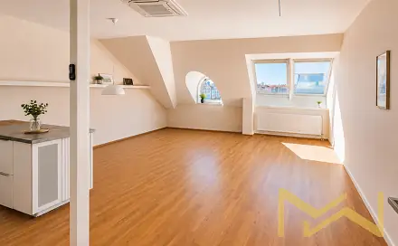 Pronájem bytu 4+kk 150 m², náměstí Jiřího z Poděbrad, Praha 2 - Vinohrady