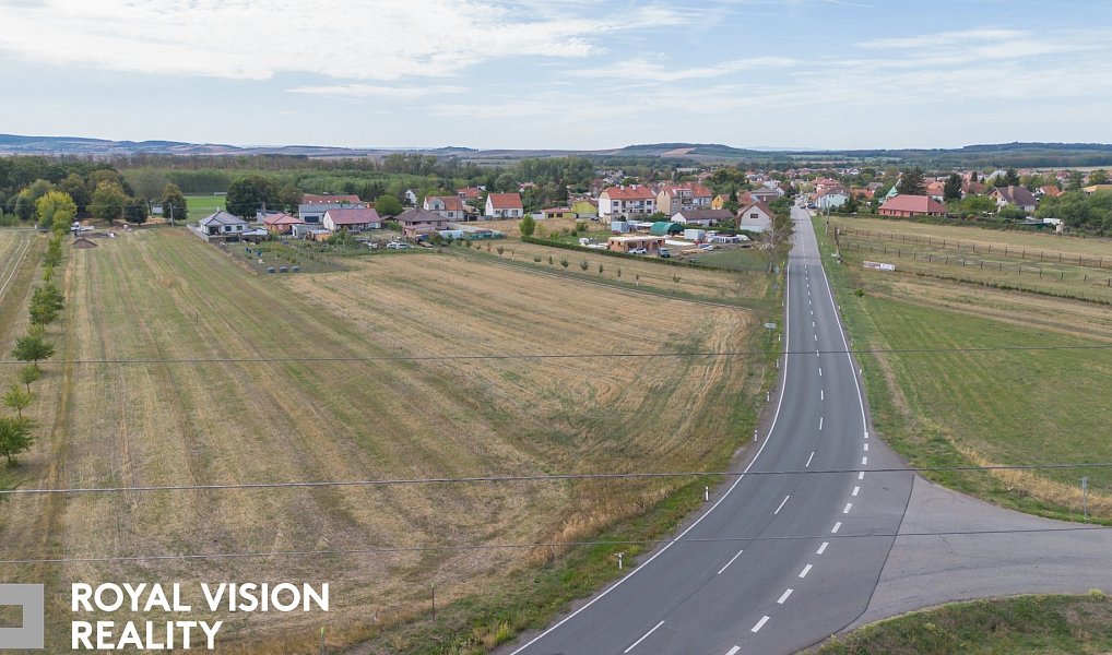 Prodej stavebního pozemku 2 035 m², Březí – náhled fotky 11