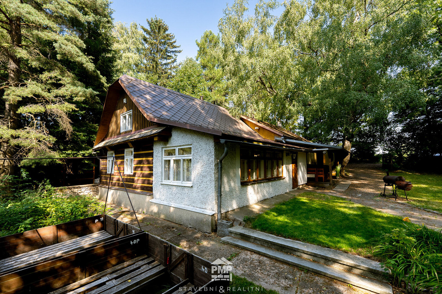 Prodej domu 257 m² s pozemkem 1 893 m²
