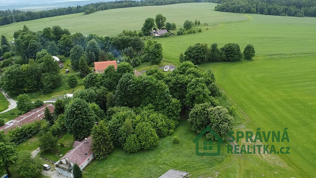 Prodej stavebního pozemku 1 484 m² – fotografie 2