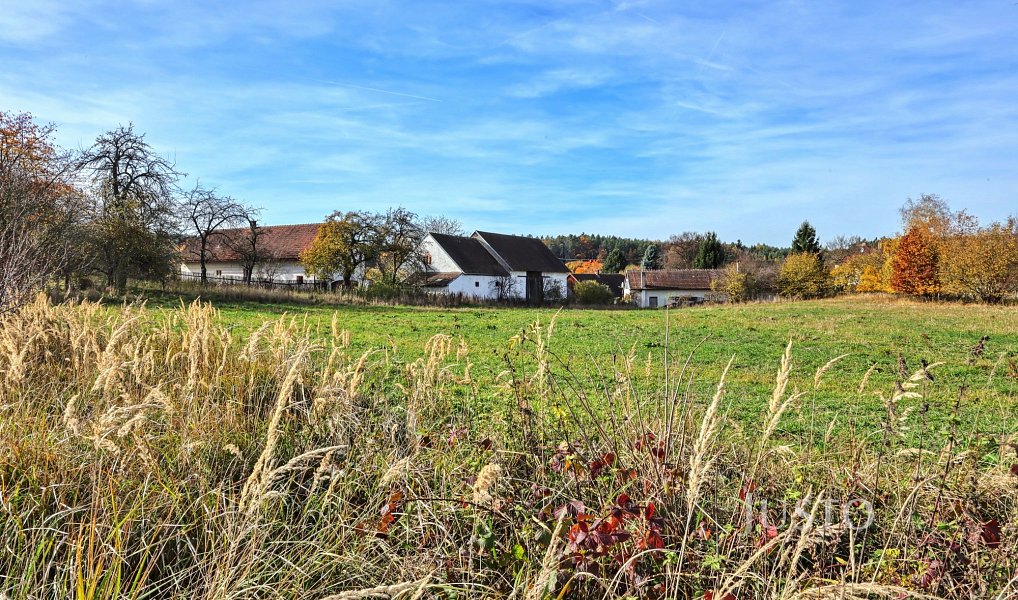 Prodej stavebního pozemku 1 087 m², Lipoltice – náhled fotky 2
