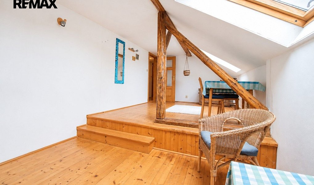 Prodej domu 168 m² s pozemkem 440 m², Zahrádky – náhled fotky 27