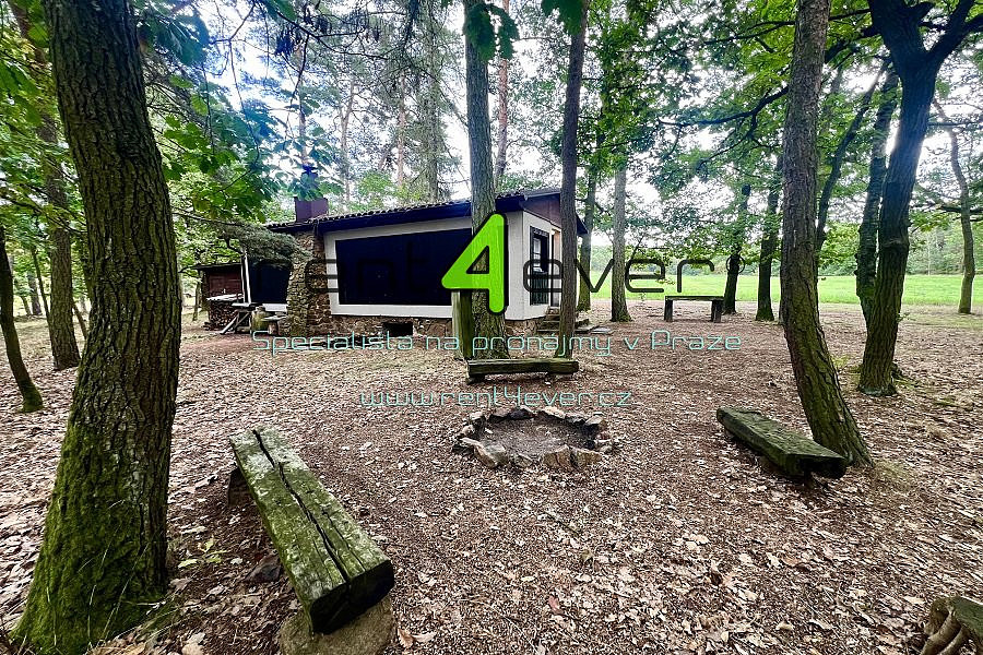Pronájem chalupy 30 m² s pozemkem 160 m²
