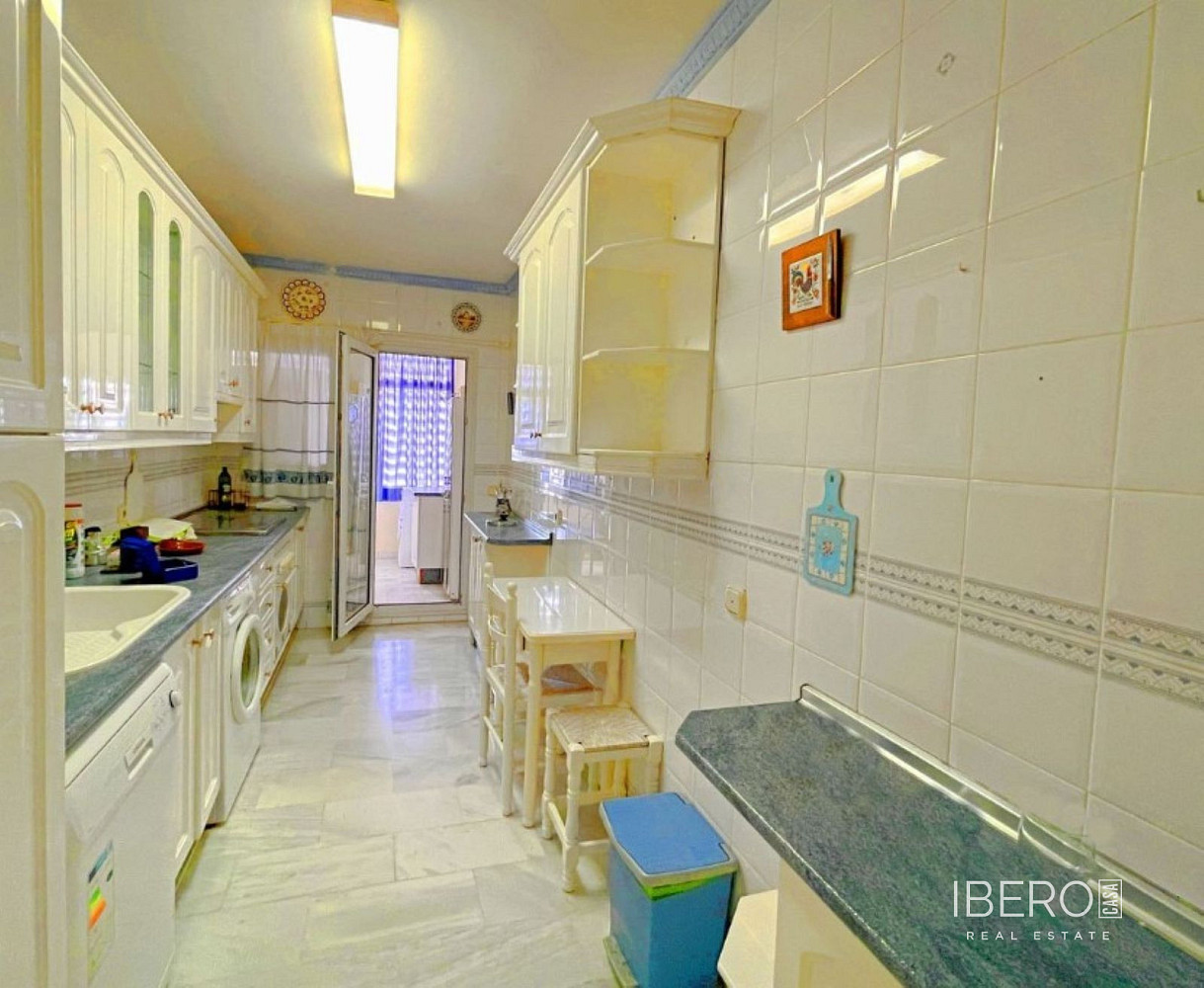 Piso 4+kk – Estepona, Barriada Islas Canarias - Vista 3