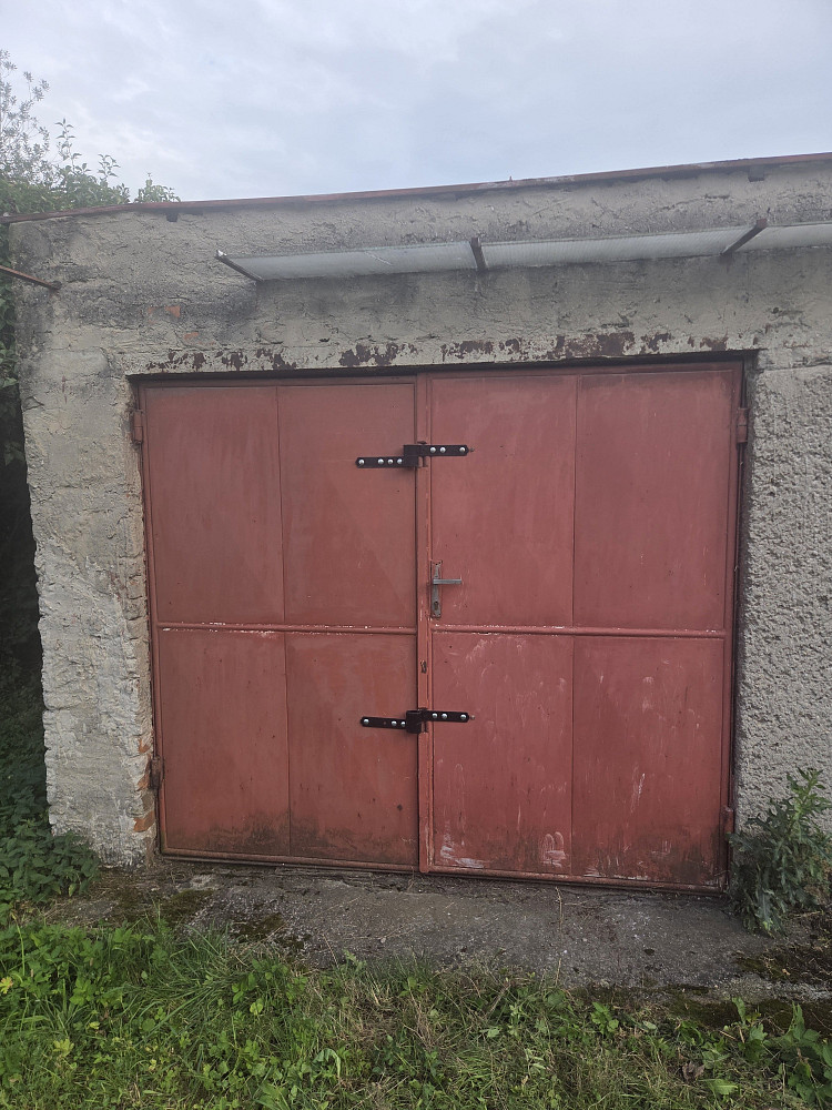 Pronájem garáže 24 m² ul. Úvoz – fotografie 3