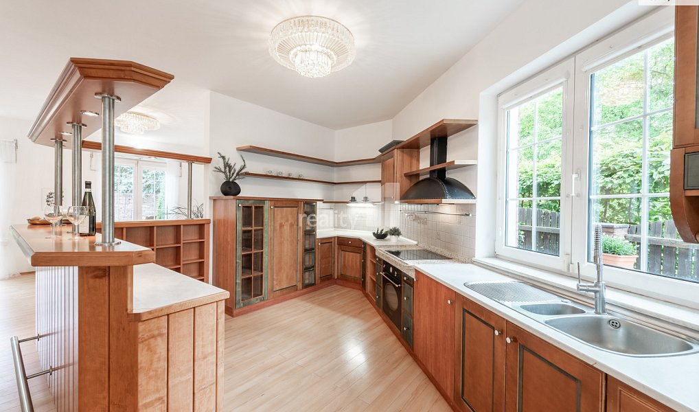 Prodej domu 420 m² s pozemkem 717 m², Praha – náhled fotky 8