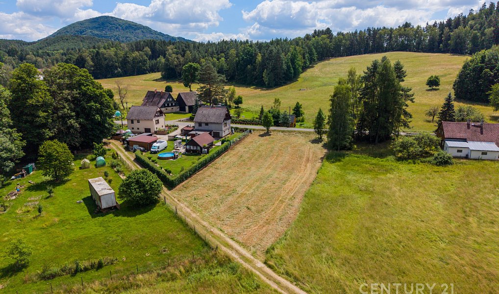 Prodej stavebního pozemku 1 943 m², Mařenice – náhled fotky 3