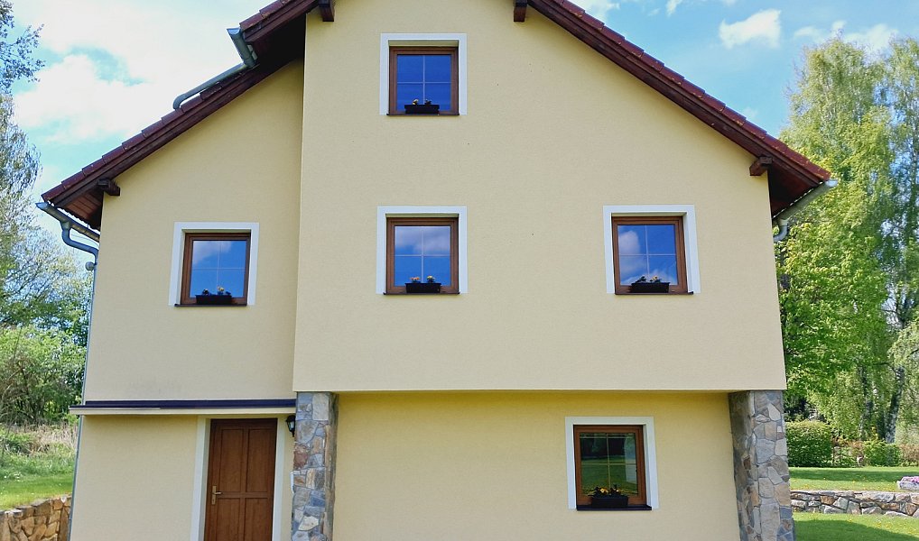 Prodej domu 160 m² s pozemkem 638 m², Horní Planá – náhled fotky 2