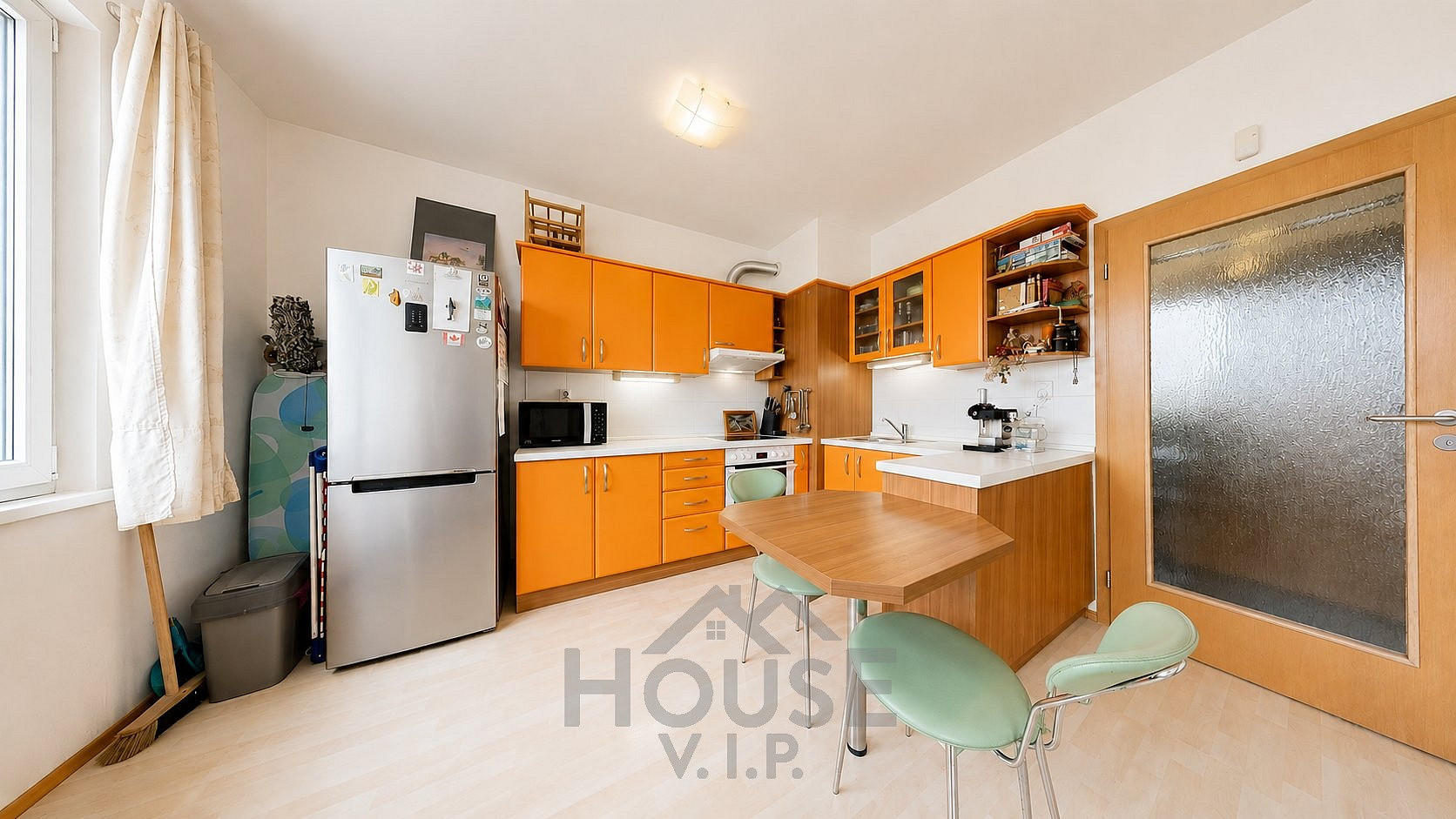 Prodej bytu 1+kk 37 m² — photo 2