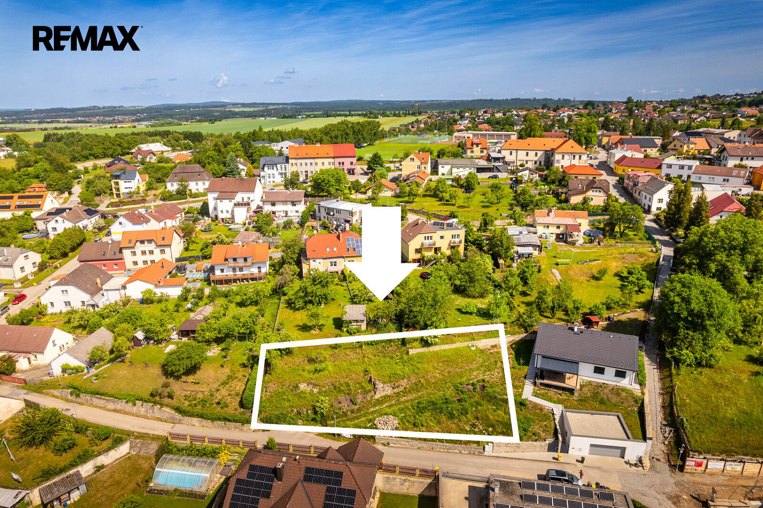 Prodej stavebního pozemku 759 m² – fotografie 2