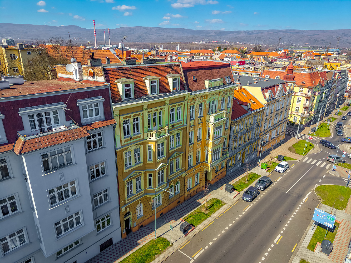 Prodej nájemního domu, činžáku 664 m² — photo 2