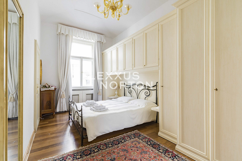 Pronájem bytu 4+kk 122 m² — photo 4