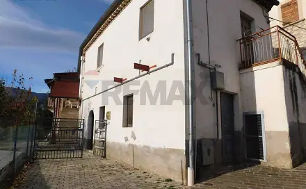 Prodej domu 105 m² s pozemkem 109 m², Pretoro, Itálie
