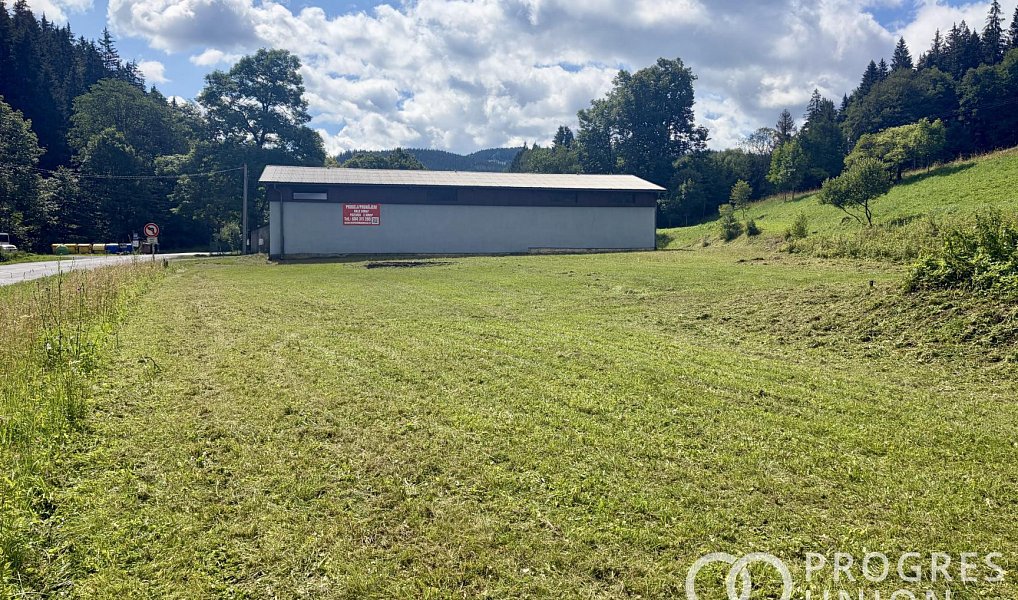 Prodej výrobních prostor 3 509 m², Velké Karlovice – náhled fotky 8