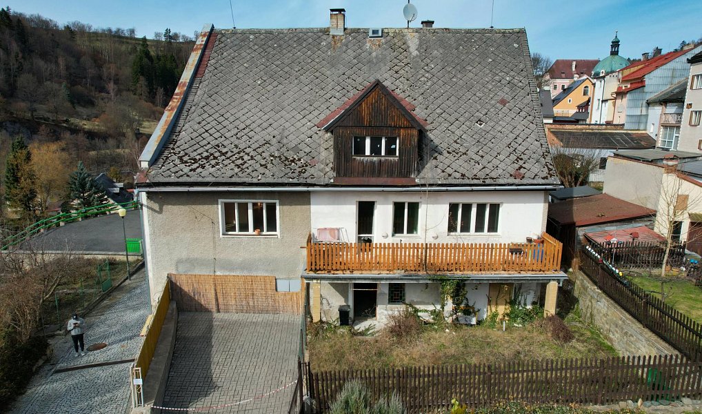 Prodej domu 285 m² s pozemkem 333 m², Bečov nad Teplou – náhled fotky 14