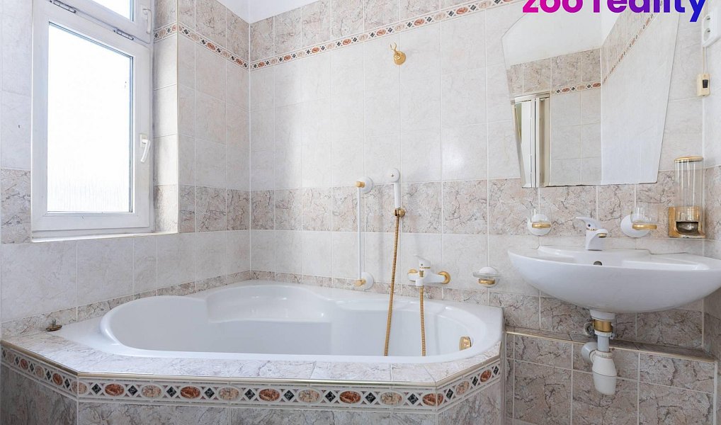 Prodej domu 381 m² s pozemkem 697 m², Chomutov – náhled fotky 15